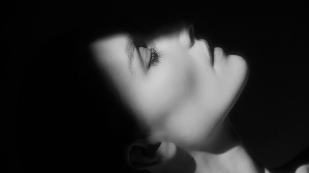 Carita video preview